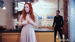 Ella Hughes – MariskaX